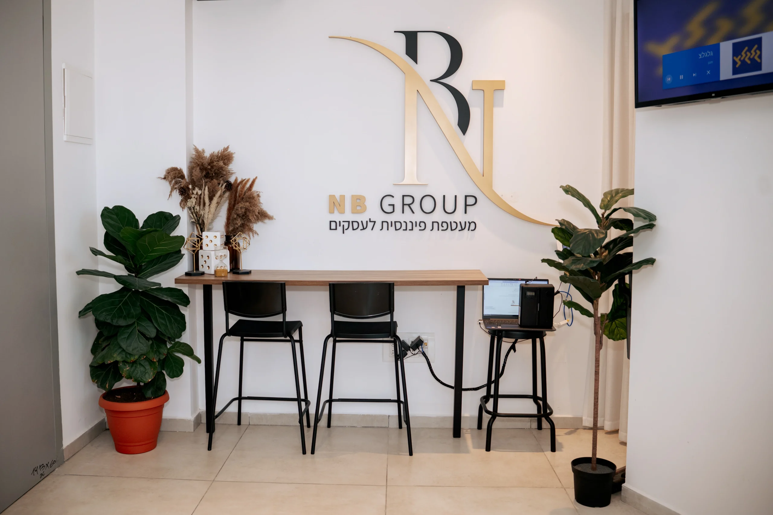 N_B_GROUP (6)